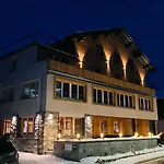 Hotel Mountain
