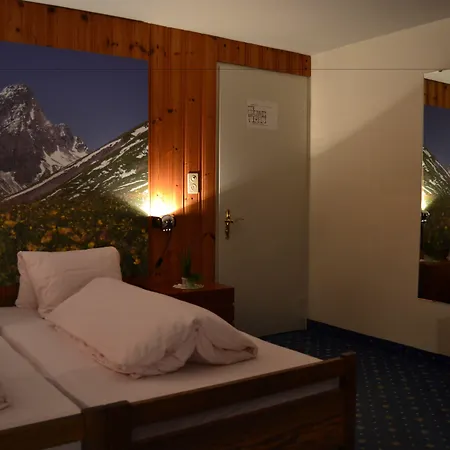 Mountain سيدرن