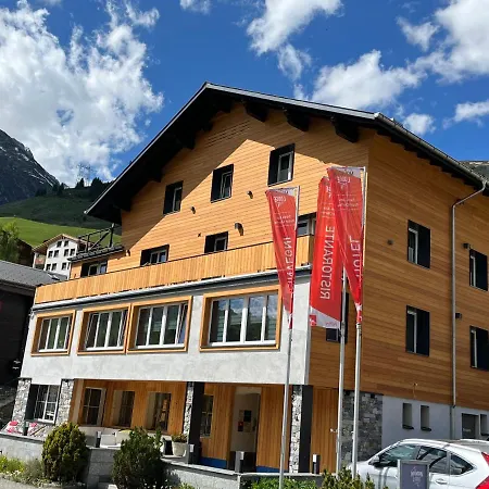 Hotell Mountain Sedrun