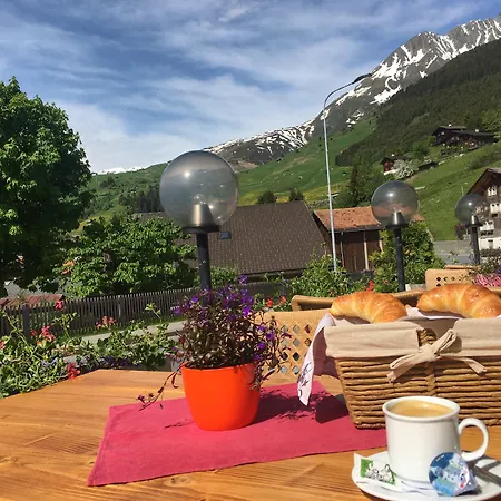 Hotell Mountain Sedrun