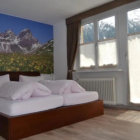 Mountain 3* Sedrun